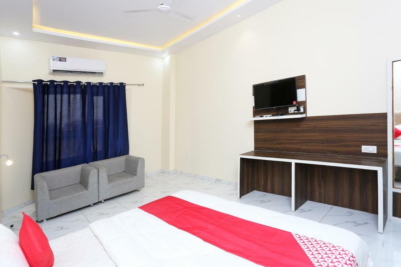 Oyo 41721 Hotel Lal Havelii Deluxe Jabalpur Ngoại thất bức ảnh