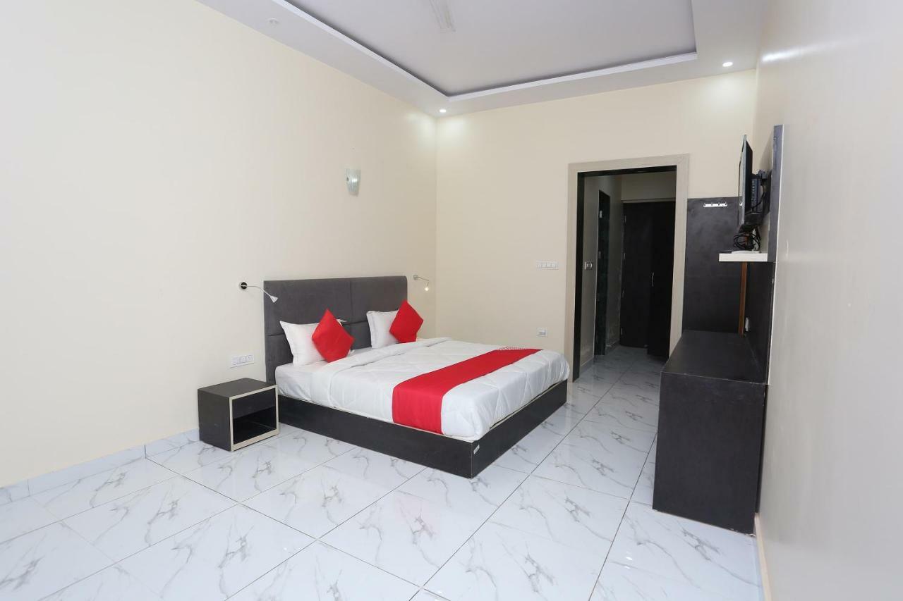 Oyo 41721 Hotel Lal Havelii Deluxe Jabalpur Ngoại thất bức ảnh