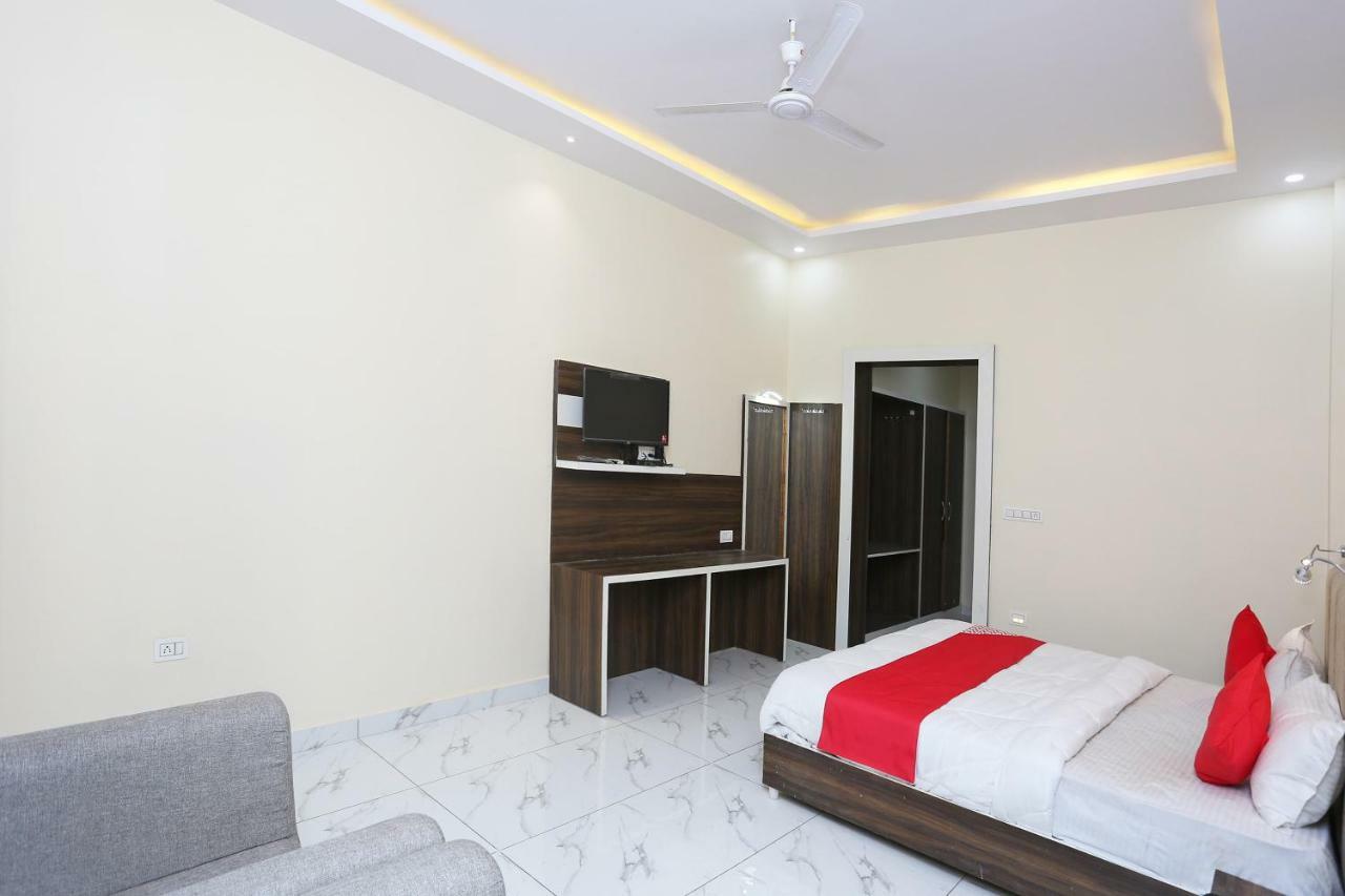 Oyo 41721 Hotel Lal Havelii Deluxe Jabalpur Ngoại thất bức ảnh