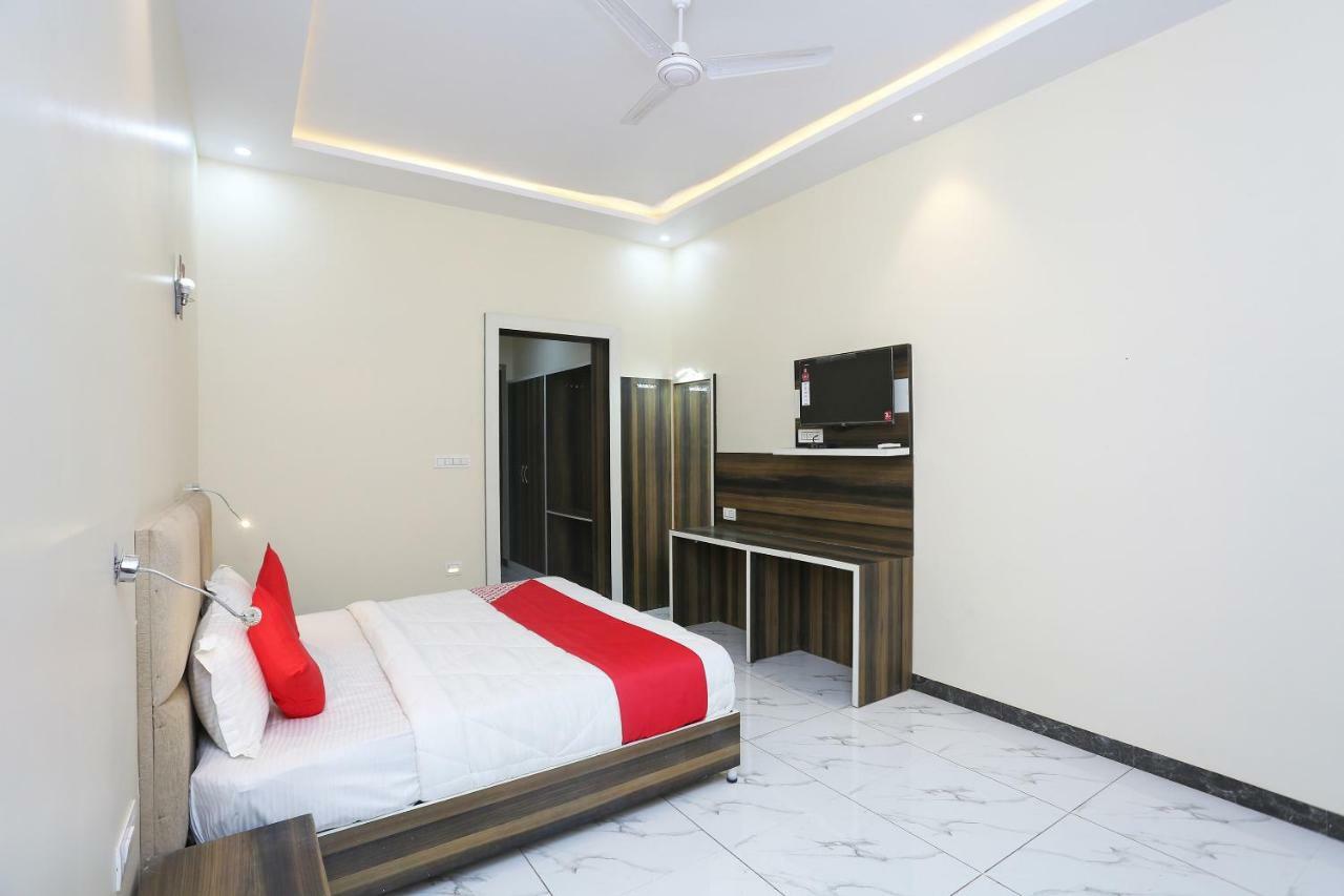 Oyo 41721 Hotel Lal Havelii Deluxe Jabalpur Ngoại thất bức ảnh