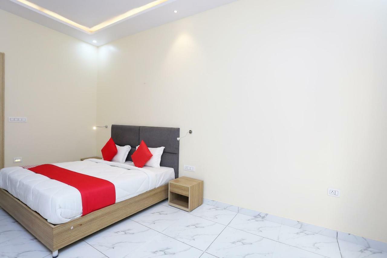 Oyo 41721 Hotel Lal Havelii Deluxe Jabalpur Ngoại thất bức ảnh